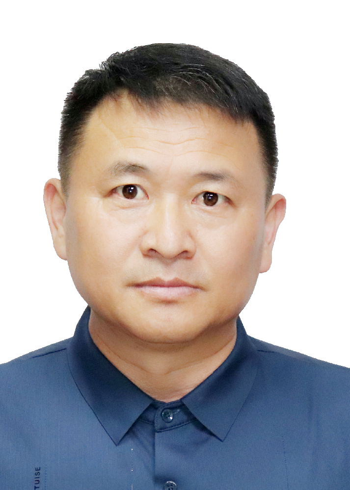 王 兴